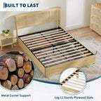 Bettgestell in Queen-Size mit Rattan-Kopfteil, robuste Metallplattform und Holzlatten, kein Lattenrost erforderlich